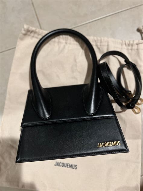 jacquemus bags authentication.